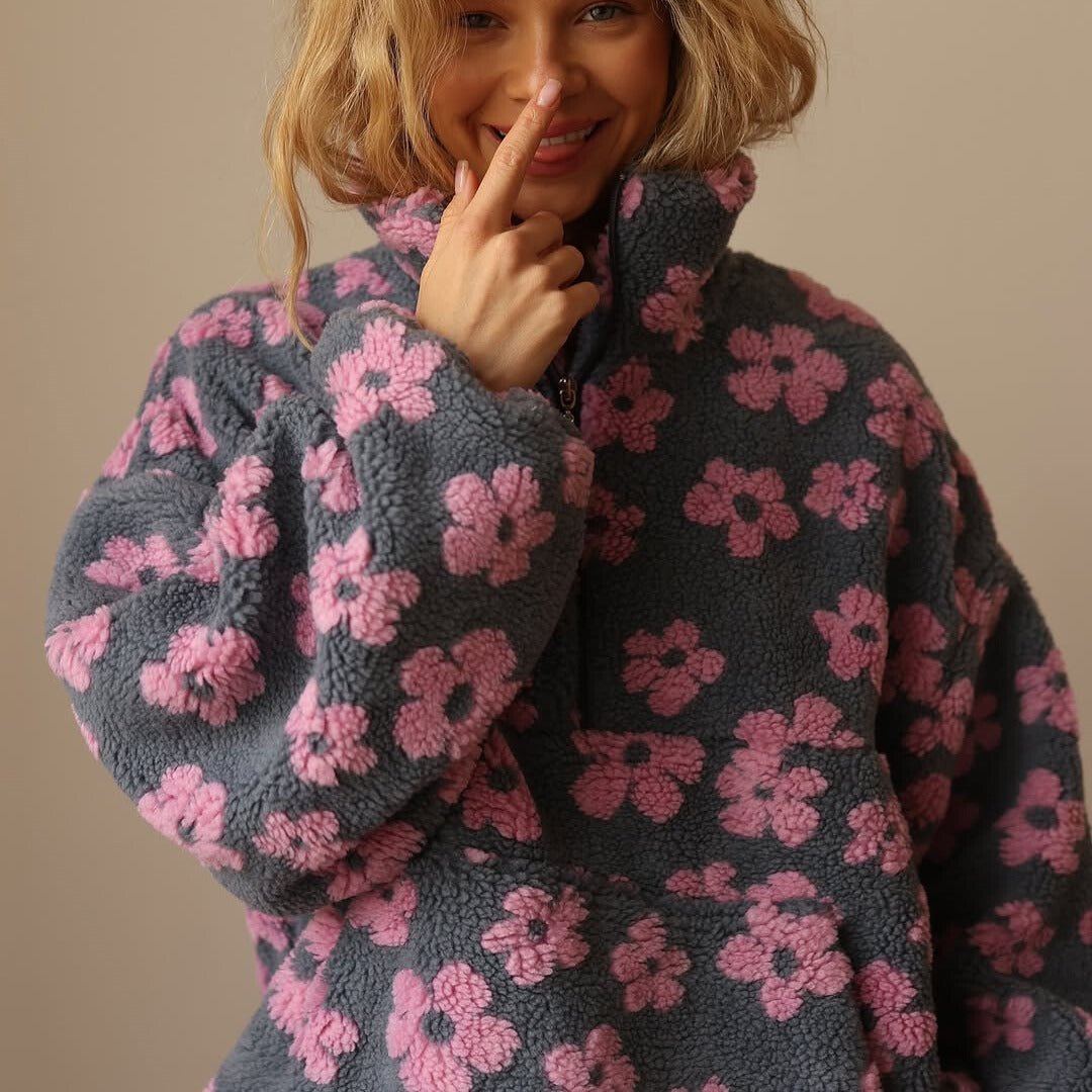 Chaqueta oversize de borreguillo floral con media cremallera