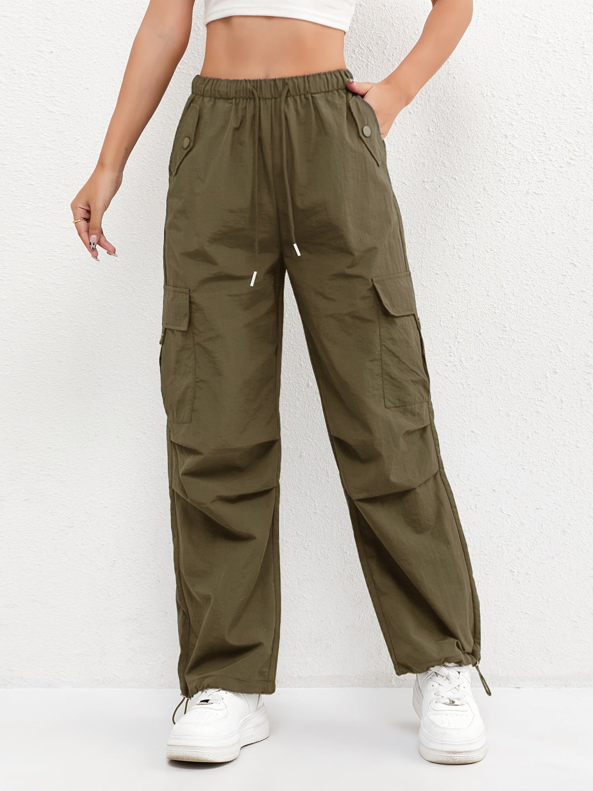 Pantalones cargo holgados con cintura elástica y bajo con cordón