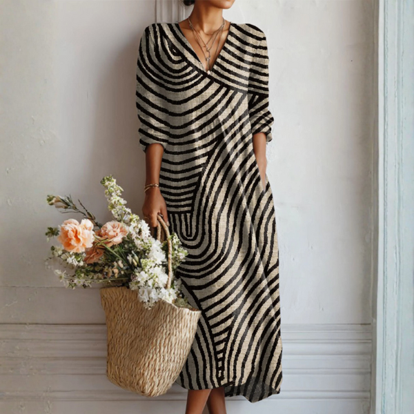 Vestido largo holgado con estampado atrevido y escote en V