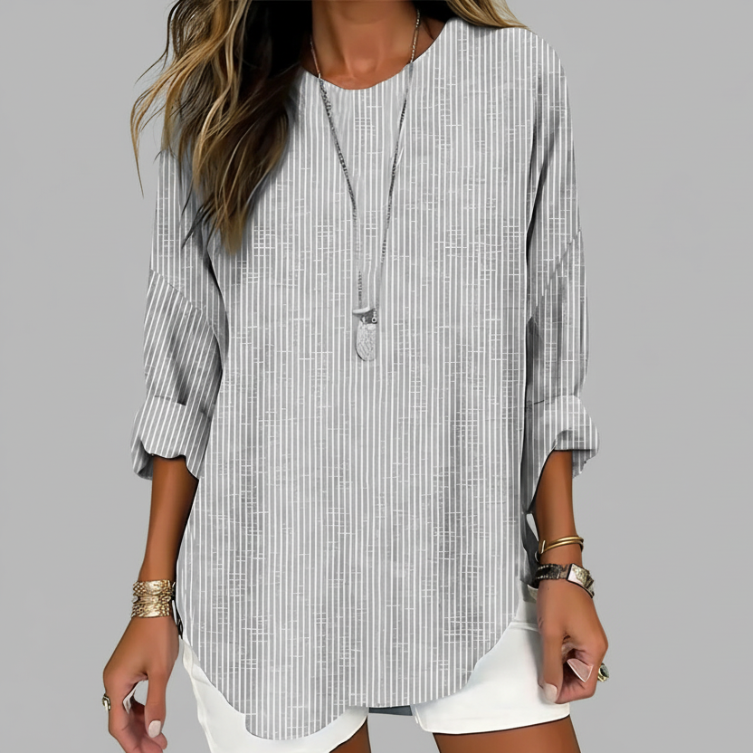 Blusa a rayas con cuello redondo