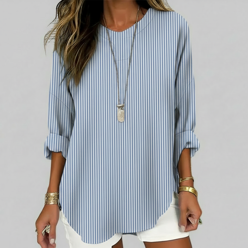 Blusa a rayas con cuello redondo