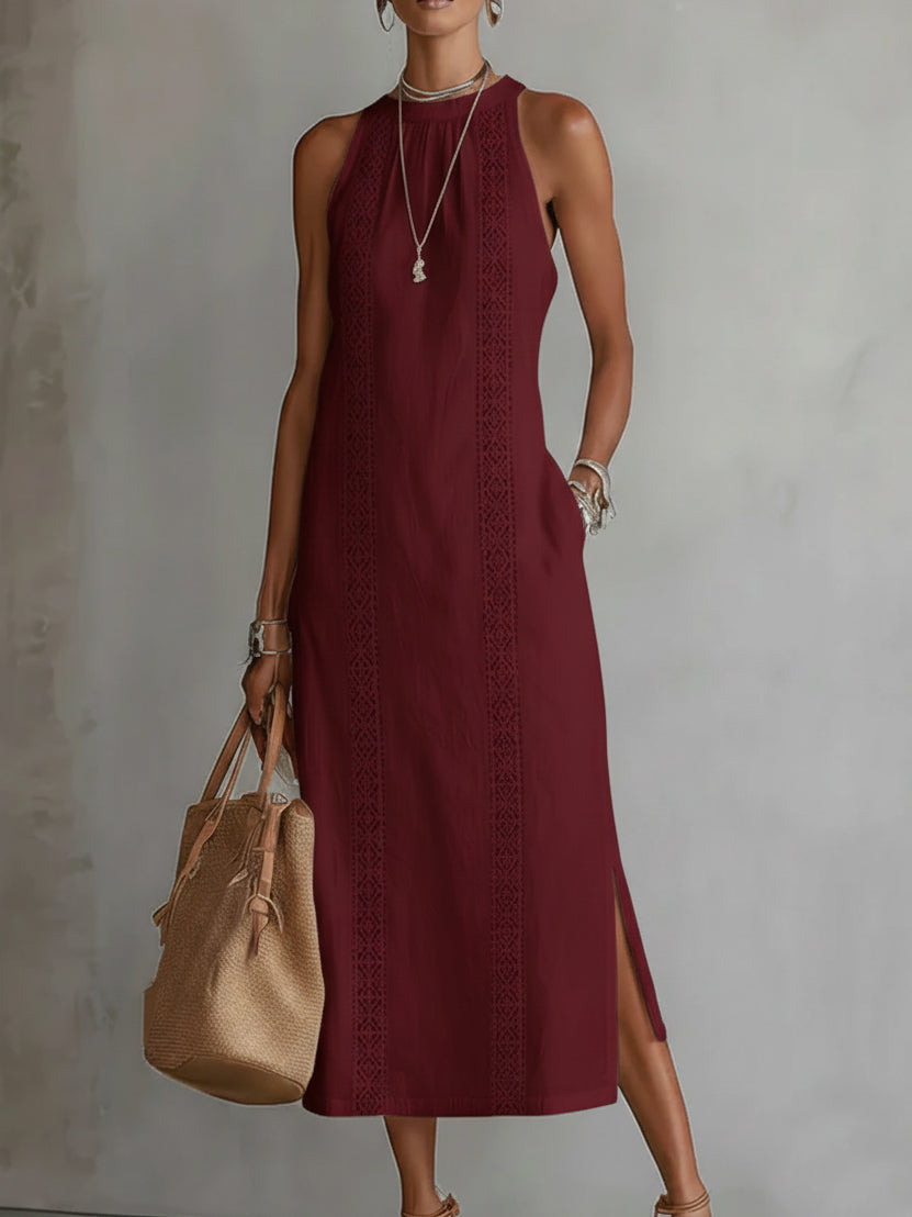 Vestido midi sin mangas con encaje, cuello halter y abertura lateral