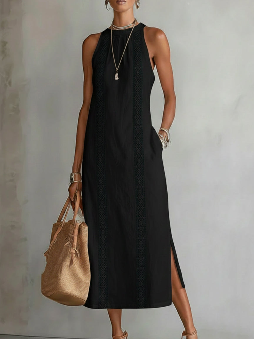 Vestido midi sin mangas con encaje, cuello halter y abertura lateral