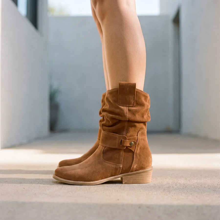 Botas cómodas a media pierna con caña arrugada