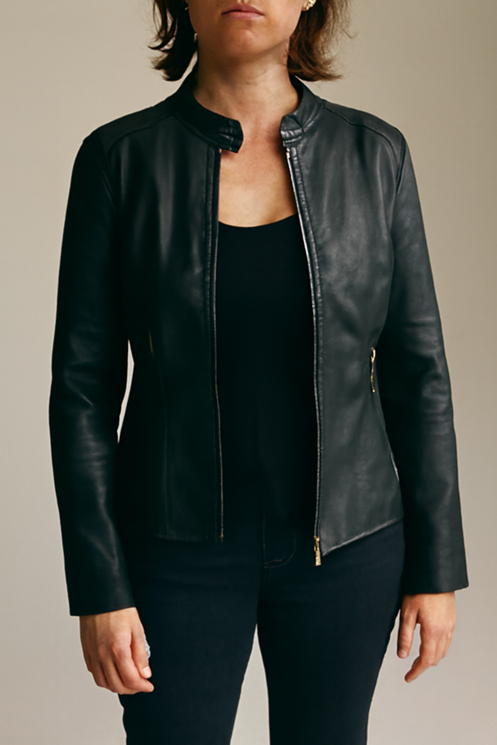 Chaqueta de cuero clásica para mujer