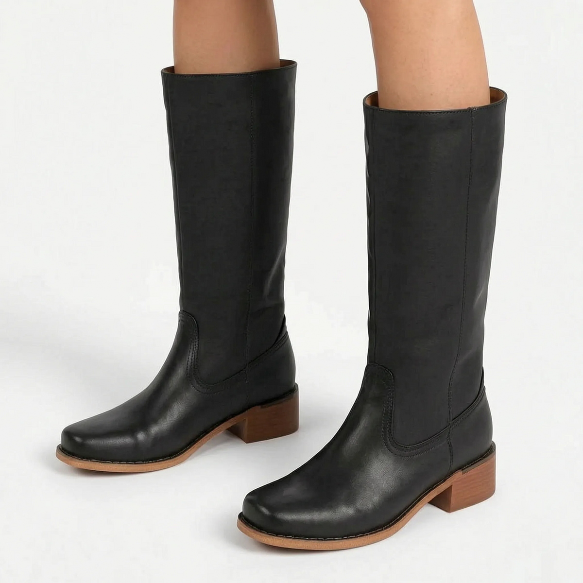 Botas altas hasta la rodilla color camel con tacón ancho