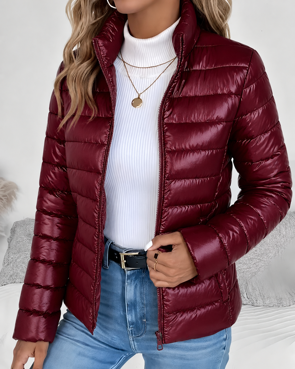 Chaqueta acolchada ligera con cuello alto